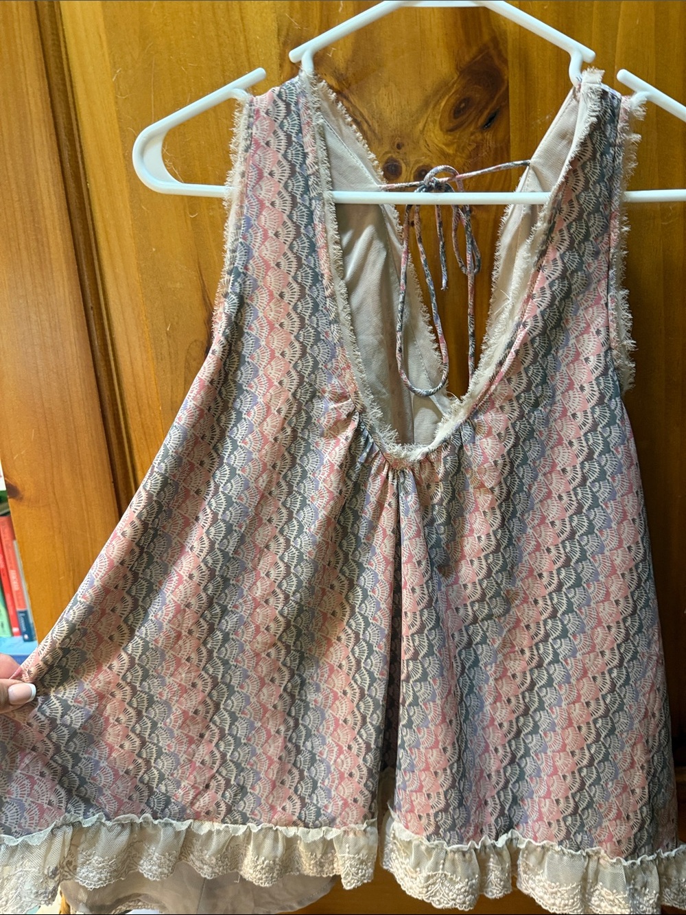 Free People Pink & Cream Lace-Trim V-Back Camisole tank, tie back, Sz Medium - Picture 3 of 10